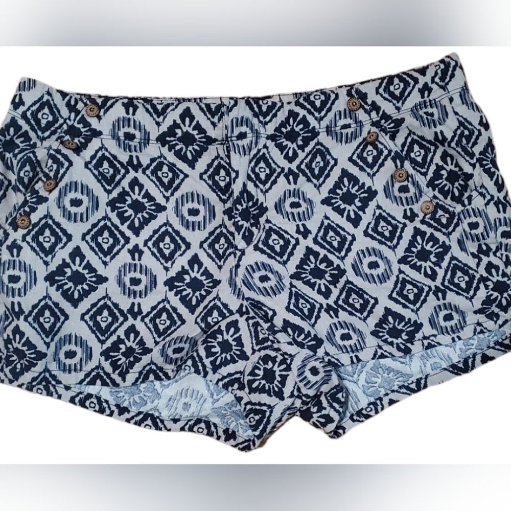 JOLT SIZE 12 BLUE WHITE LOW RISE SHORTS